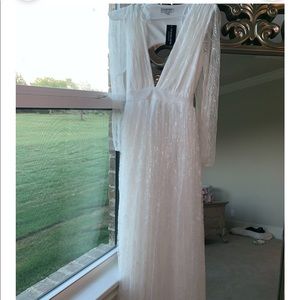 Maxi lace white dress